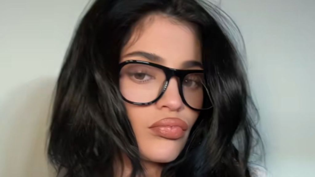 Kylie Jenner drops makeup video, revealing her lip combo tutorial using Kylie Cosmetics on TikTok.