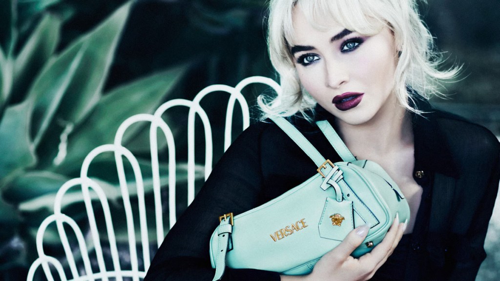 Versace 'La Vacanza' 2025 : Sabrina Carpenter by Carlijn Jacobs